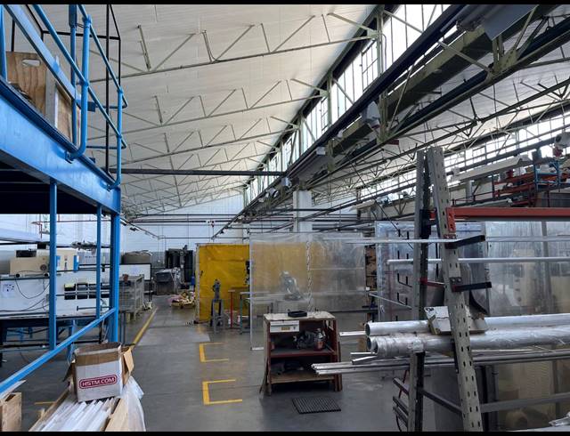 2,222M² WAREHOUSE TO LET IN WETTON